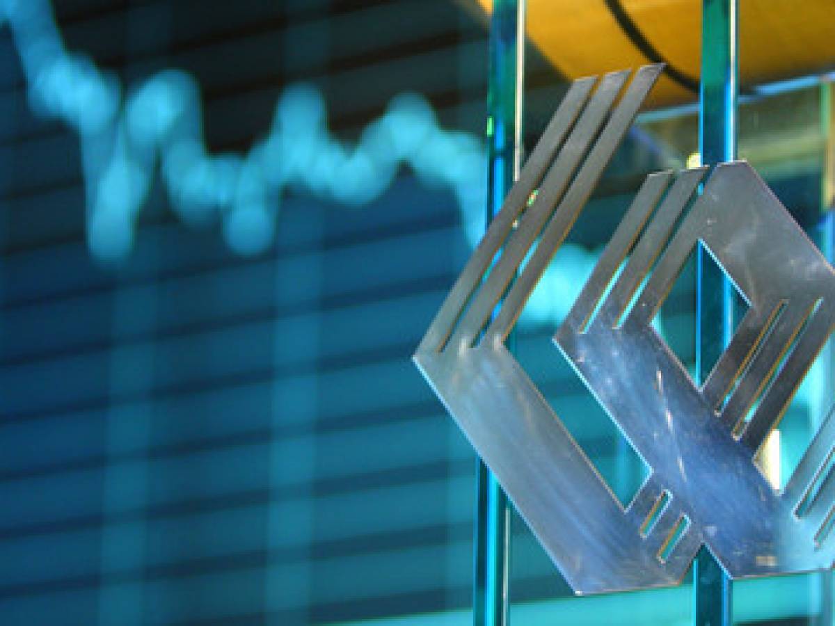 Polska hossa kolejowa. Akcje tych 3 spółek szaleją na GPW. Zarobią fortunę?