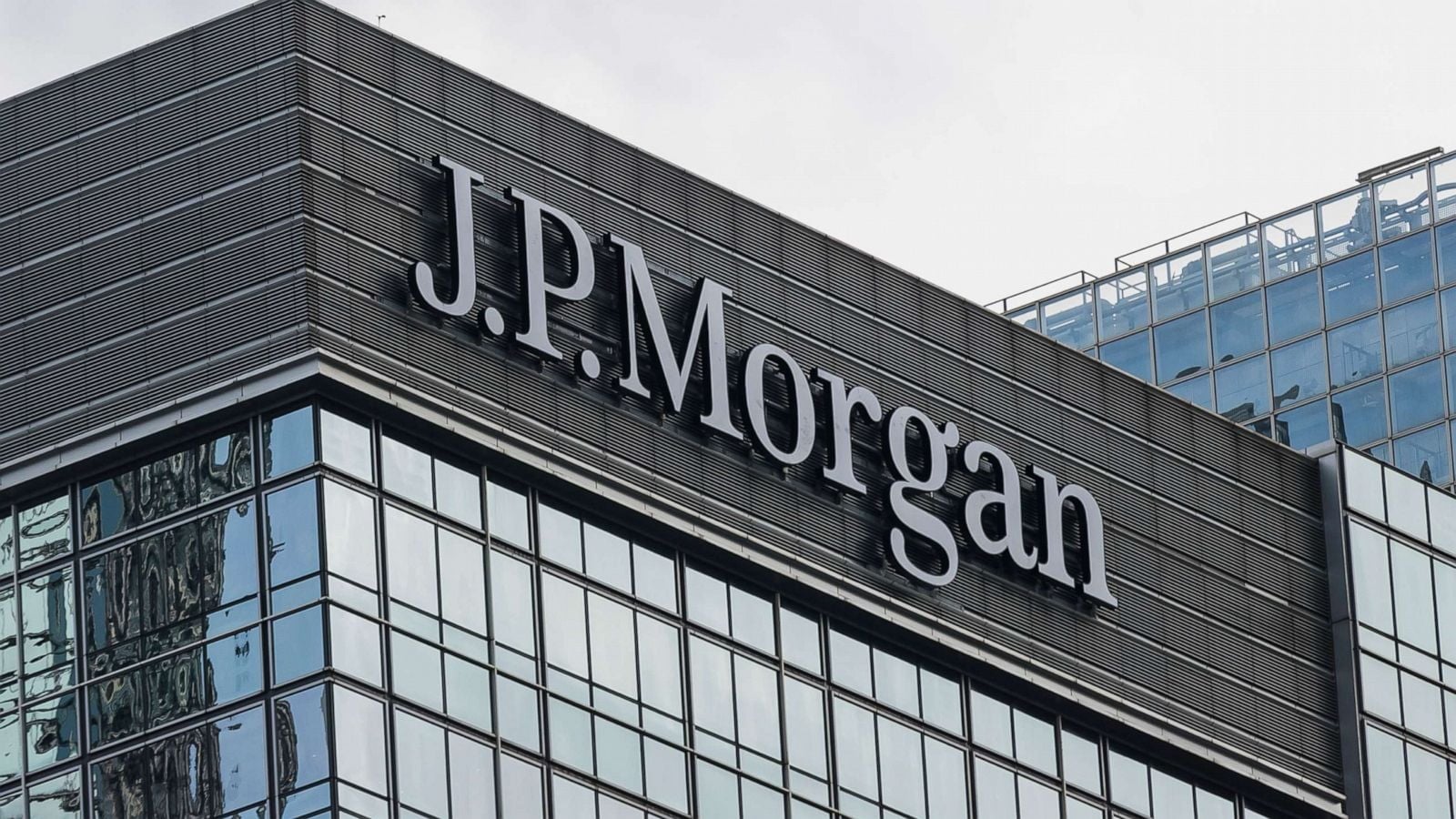 JPMorgan ogłasza 'koniec spadków’. Akcje z tego sektora odbiją i dadzą zarobić?’