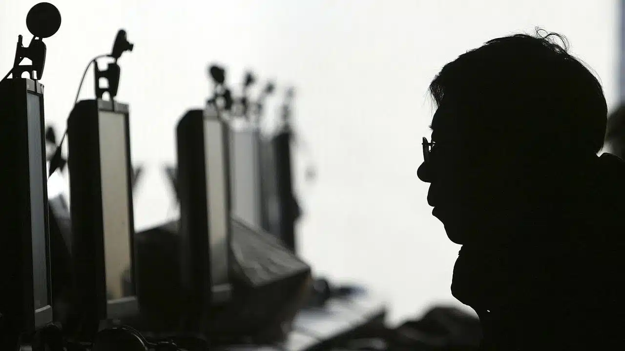 Regulator chce przymusić do użytku kontrolowanego przez siebie komunikatora. Oczywiście z wyjątkami dla wybranych