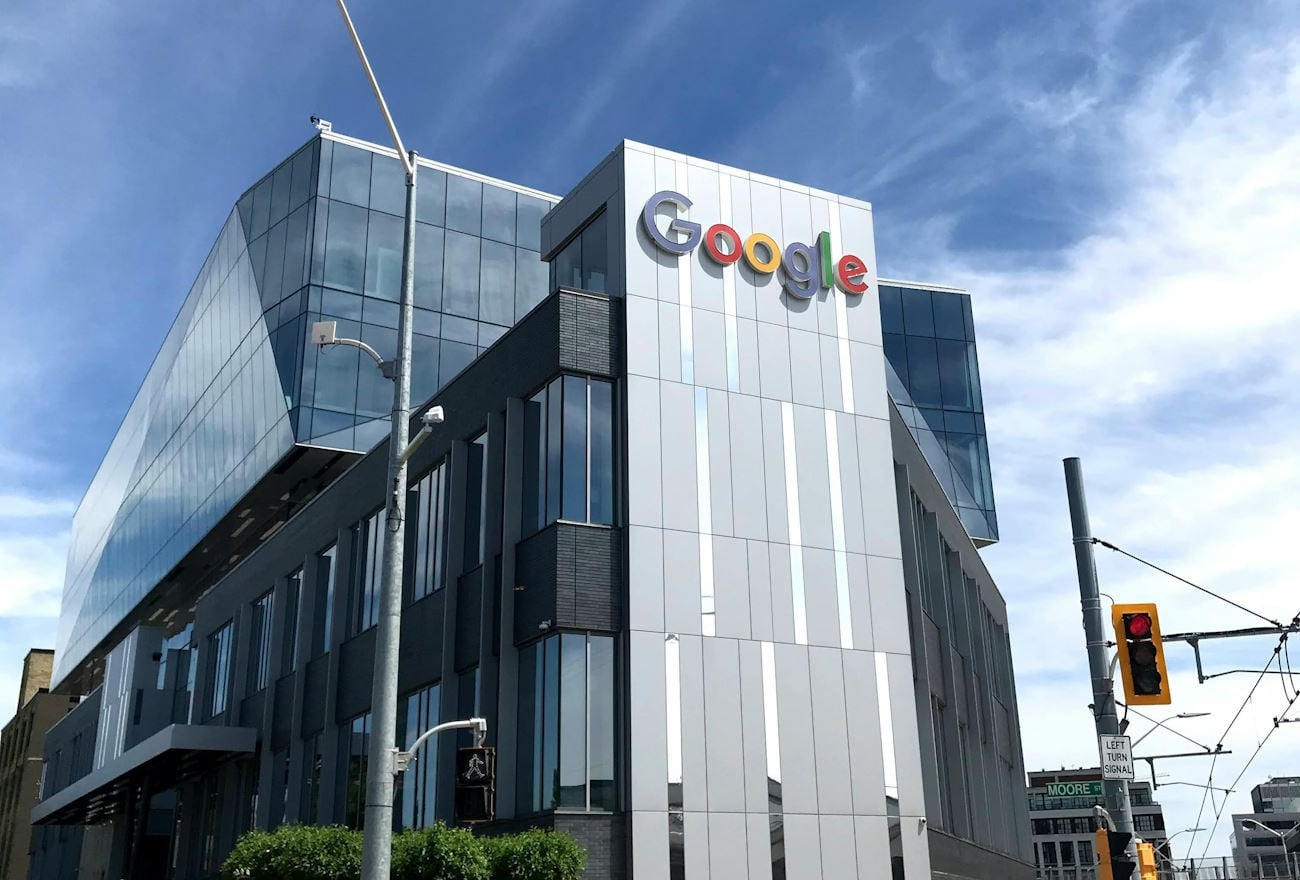 Bruksela idzie na wojnę z Google. Miliard dolarów kary za wycinanie konkurencji