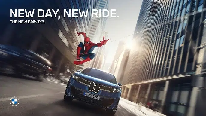Odpalasz samochód, a tam reklama nowego Spider-Mana. BMW w ogniu krytyki
