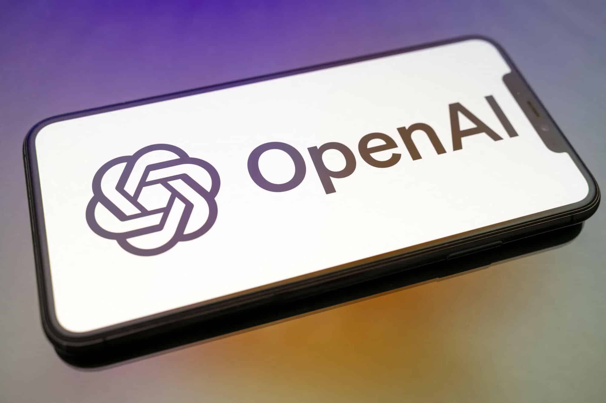 Skandal z udziałem OpenAI. ChatGPT loguje się na konta bez Twojej wiedzy