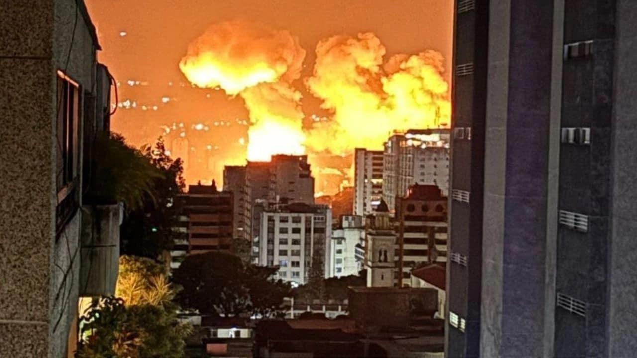 Długi cień Maduro zza krat: Wenezuela w ogniu, oddziały na ulicach, bazy wojskowe pod bombami