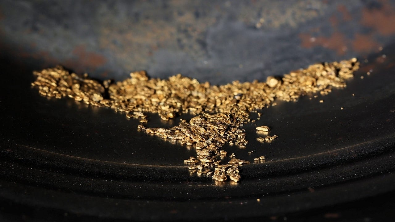 Gdzie zniknęło 15 ton (!) złota? Mega-skandal branżowy, minister zamyka kopalnie