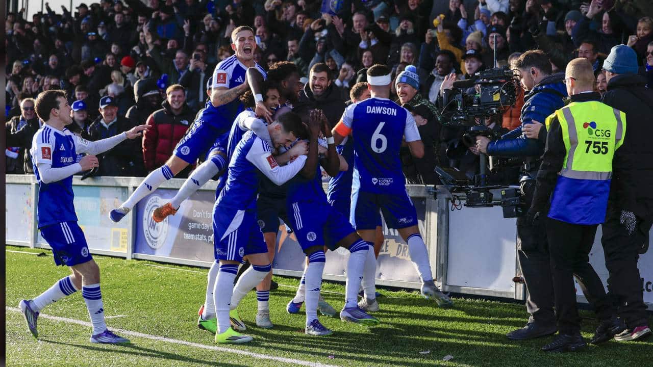 Klub kupiony po pijaku napisał historię FA Cup. Macclesfield dokonało niemożliwego