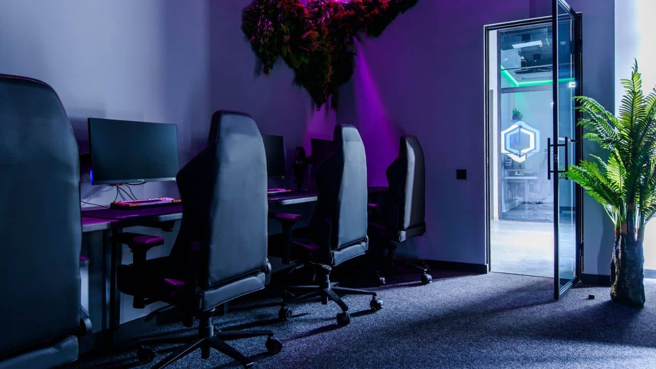 Ile kosztuje utrzymanie organizacji esportowej? Właściciel jednej z drużyn CS2 ujawnia kwoty!