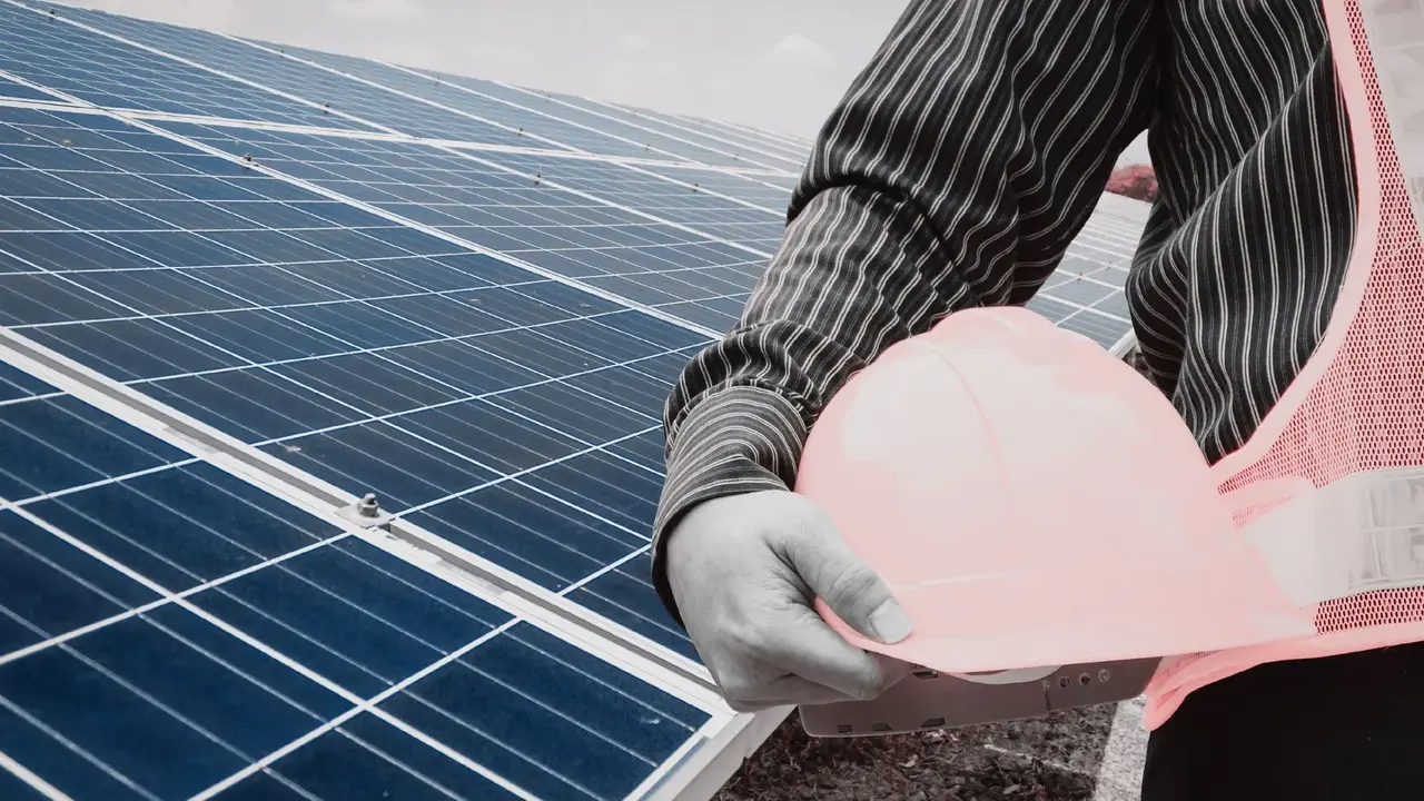 Sprzedawanie OZE strachem, presją i podstępem. UOKiK nakłada gigantyczne kary