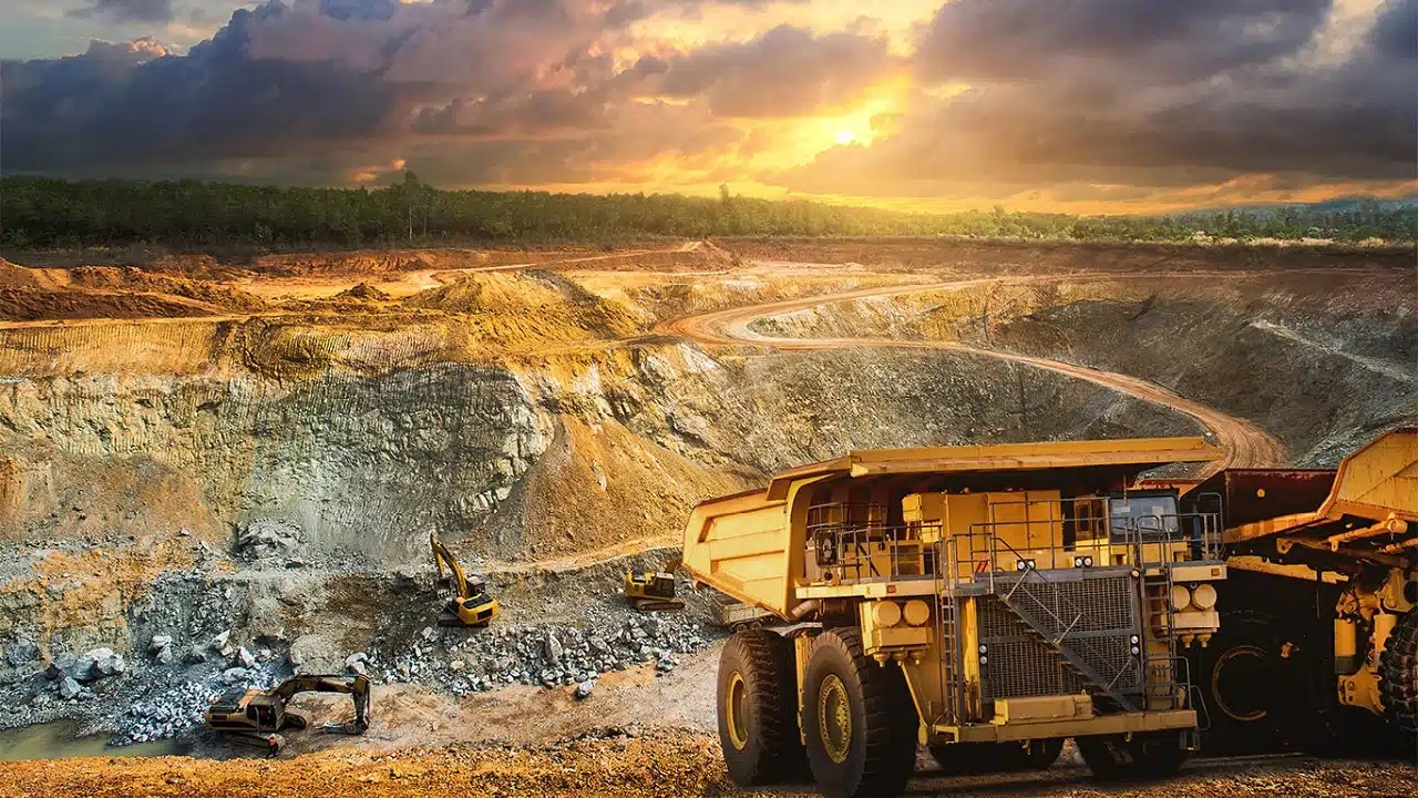 Reżim wywłaszcza kopalnię złota – ale inwestorów chętnych finansować kolejne nie brakuje. Co z nauką na błędach?