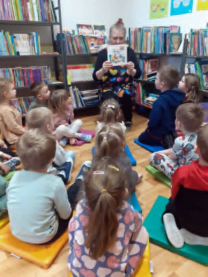 ,,Biblioteka. Otwierasz. Odkrywasz” – Misie w Filii nr 10