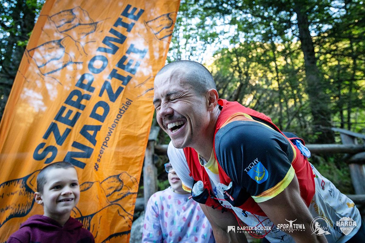 Tychy: Ukończył ekstremalny triathlon, aby wspomóc niepełnosprawnych. Spotkanie z Andrzejem Kowalczykiem