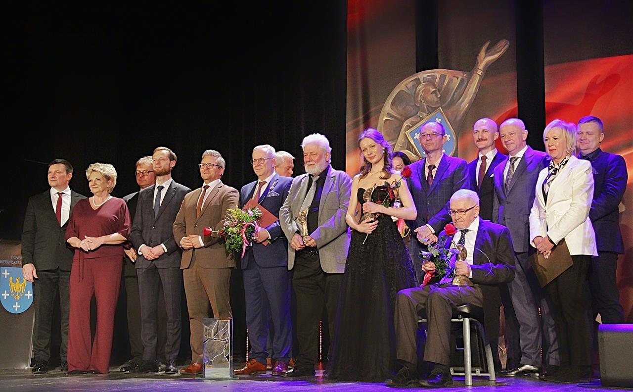 Lędziny: Docenieni ludzie kultury i sztuki. Wręczono statuetki Clemensów