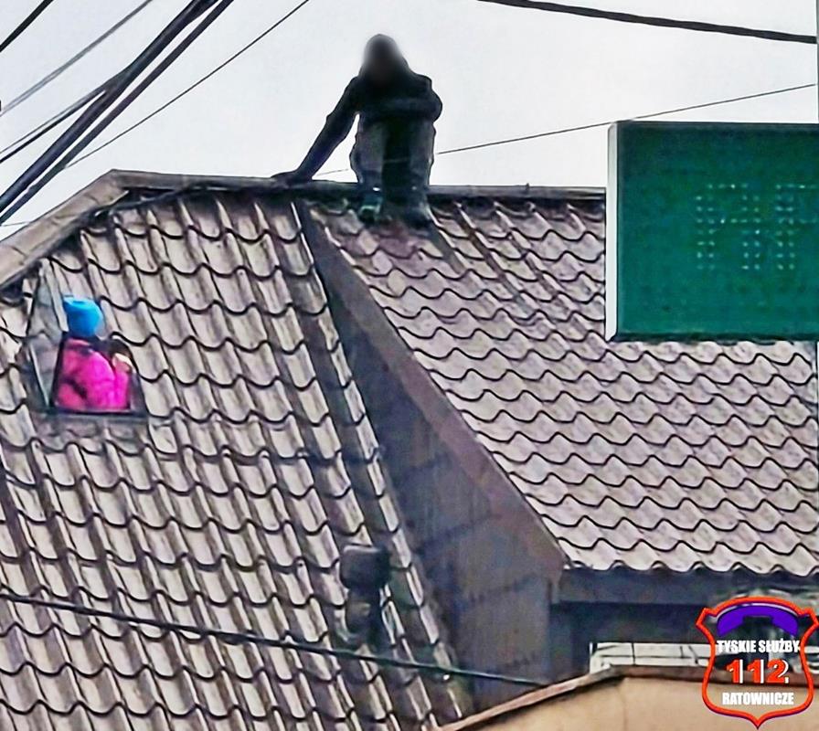 Tychy: Siedział na dachu, teraz siedzi w areszcie i grozi mu choćby 10 lat więzienia