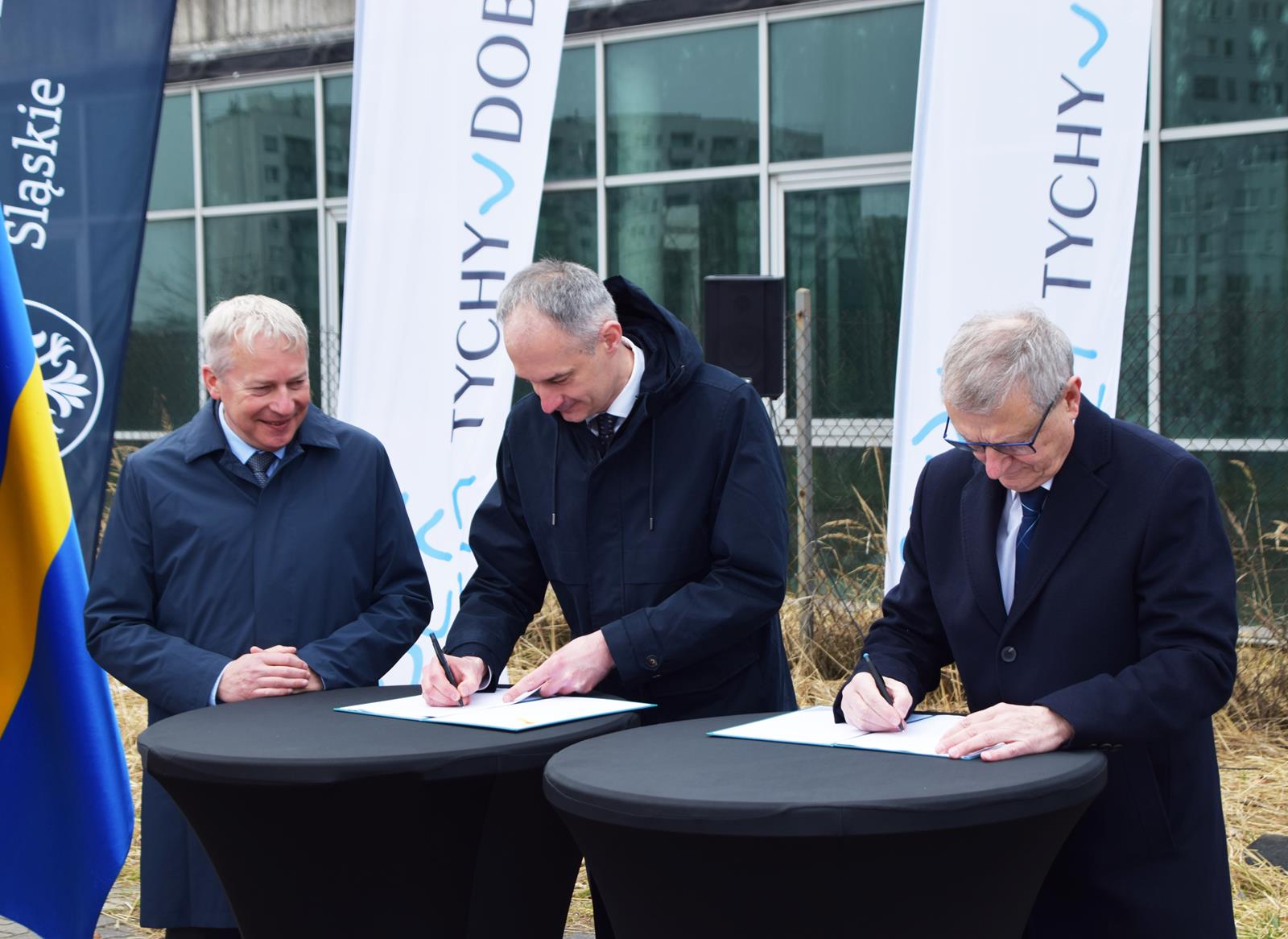 Tychy: Dziesiątki milionów złotych mają zmienić ruinę ZSM. Wykonawca już jest