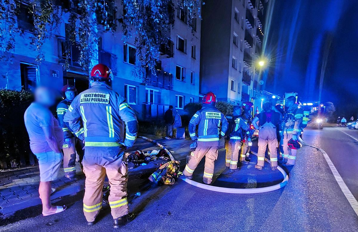 Tychy: Pożar w wieżowcu na ul. Jaracza