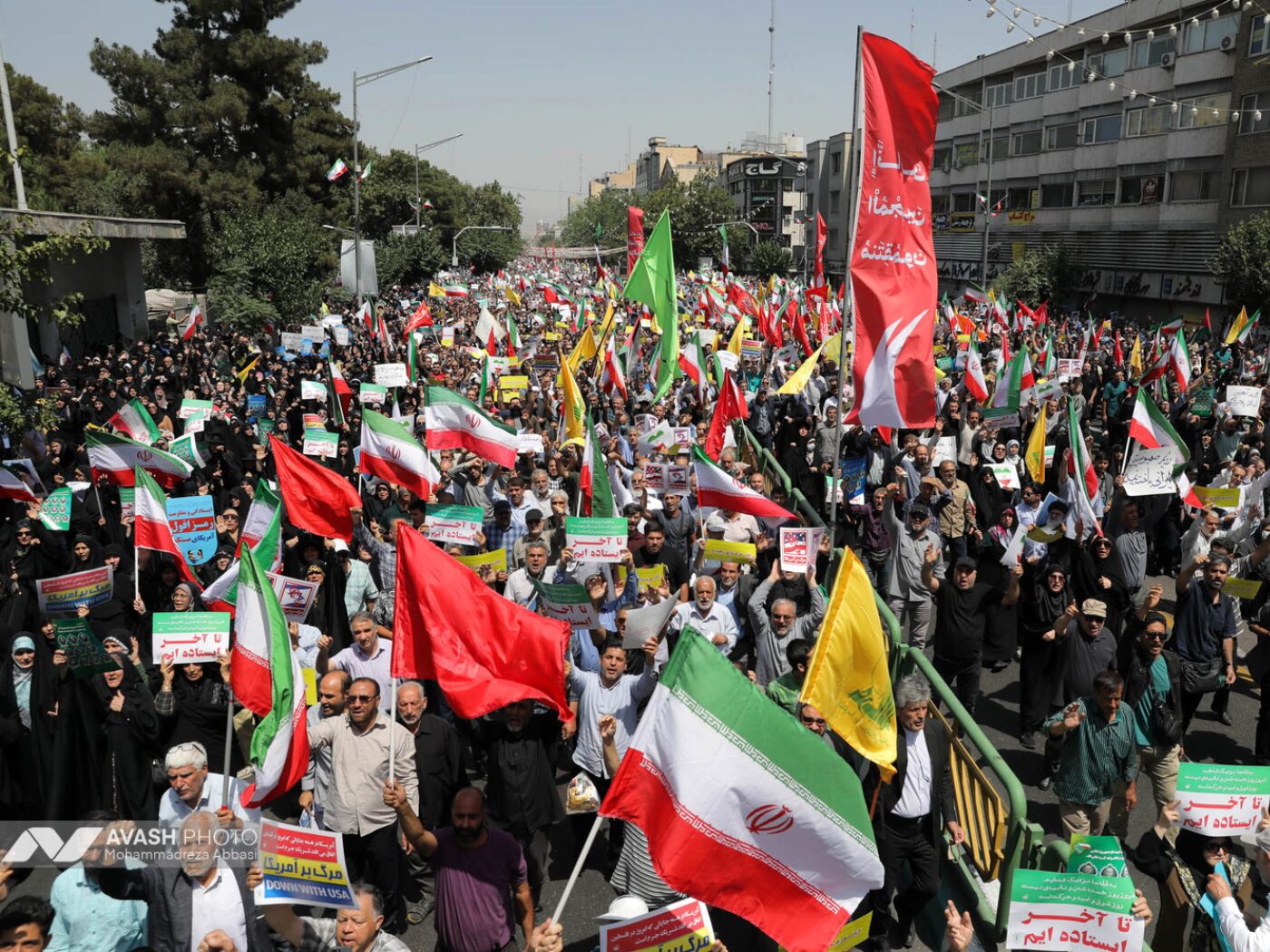 Iran i niespełniona emancypacja. Walczy się tu nie o Oświecenie, a o przeżycie