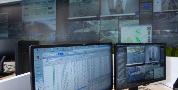 Sztuczna inteligencja będzie kierować ruchem w Warszawie. Obejmie blisko 480 skrzyżowań