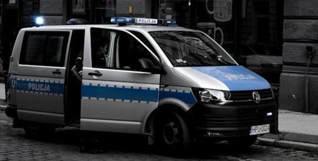 Uderzył pracownicę komendy wojewódzkiej w pośladek. Jest prawomocny wyrok ws. naczelnika