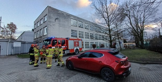 Czy okna były zbyt szczelne? Przyczyny ewakuacji szkoły w Siedlcach