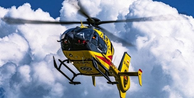 Ciężarówka potrąciła rowerzystę. Poważny wypadek na Mokotowie, lądowało LPR