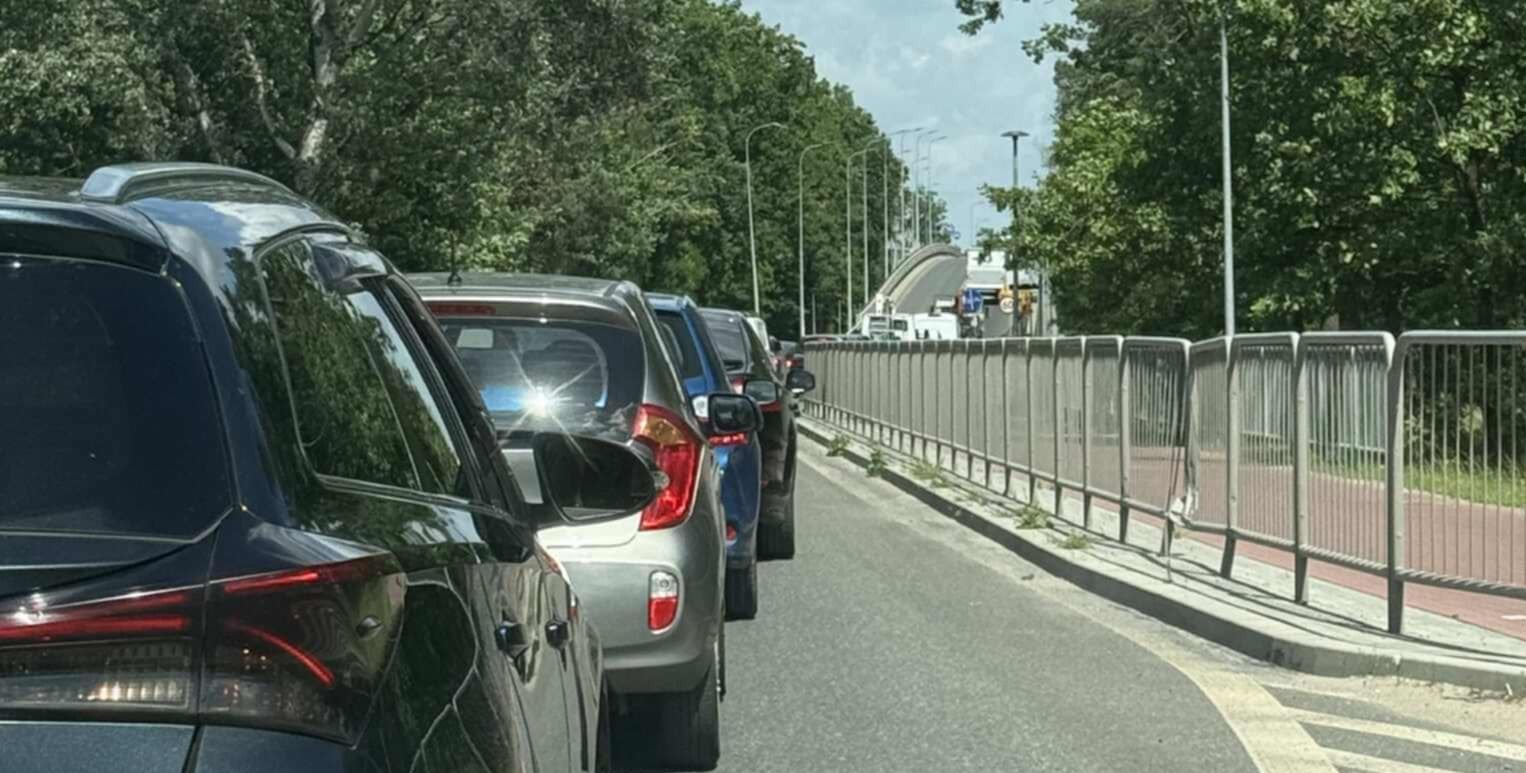 Mniejsze korki w centrum Zielonki? Zmienia się organizacja ruchu na DW 634