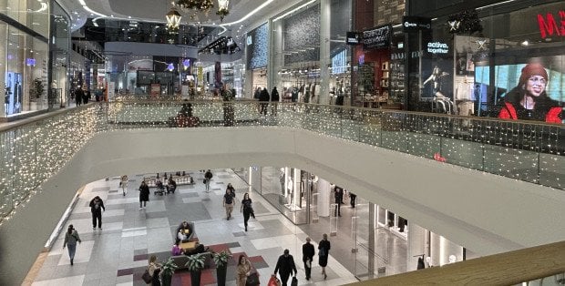 Czy trzecia niedziela handlowa w grudniu jest potrzebna? Związkowcy mają wątpliwości