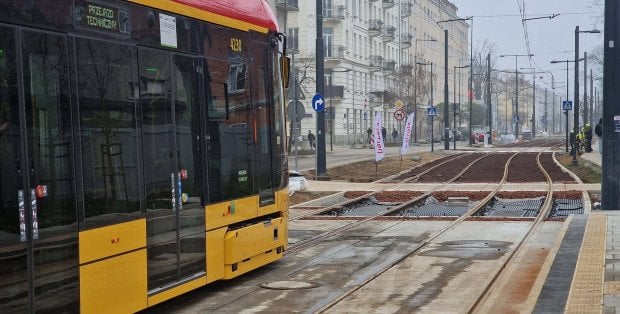 Wraca na tory po prawie 60 latach. Jutro tramwaj znów przejedzie ul. Rakowiecką