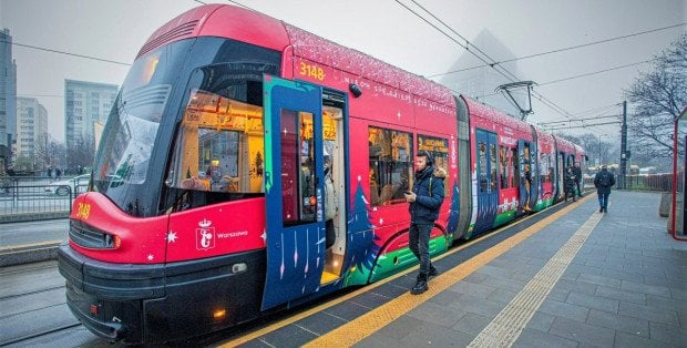 Zmiany w kursowaniu autobusów, tramwajów i metra. Rozkład świąteczny w stolicy