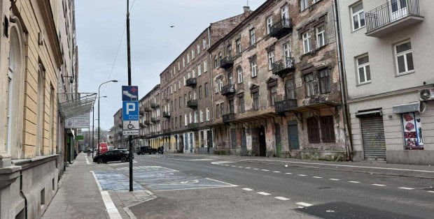 Na ulicę Brzeską w Warszawie wrócił handel narkotykami? Radni apelują o patrole policji