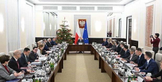 Rząd przyjął projekt ustawy o statusie osoby najbliższej w związku