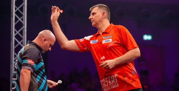 Krzysztof Ratajski awansował do ćwierćfinału mistrzostw świata w darcie