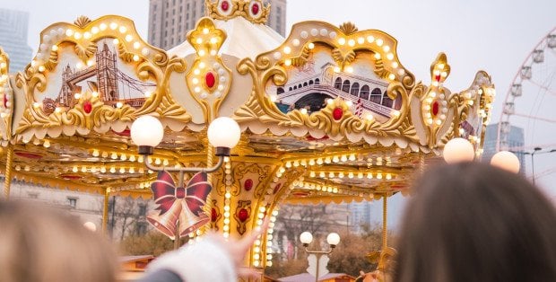 Noworoczne spacery po świątecznej Warszawie i ostatnie chwile jarmarku