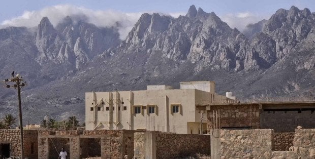 Polacy utknęli na jemeńskiej wyspie. MSZ: Odradzaliśmy podróż