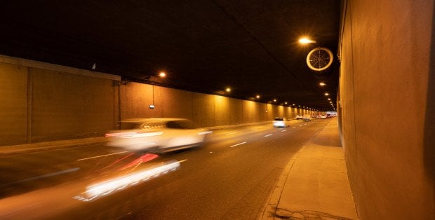 Odcinkowy pomiar prędkości w tunelu Wisłostrady. Jest już przetarg