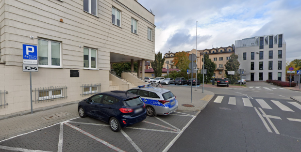 Policjant z garnizonu stołecznego zawieszony w obowiązkach i aresztowany