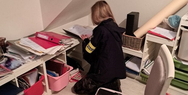 Pranie pieniędzy i zbrodnia fakturowa. Gang rozbity, zatrzymano 20 osób