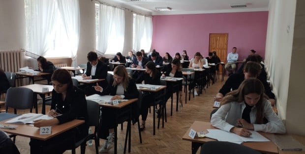 Od dziś próbne egzaminy maturalne i ósmoklasistów