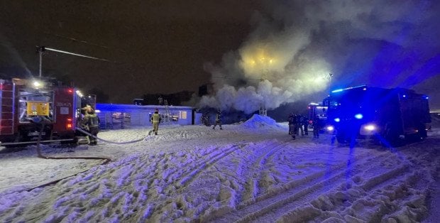 Akcja gaśnicza trwała ponad sześć godzin. Pożar targowiska kwiatowego przy ul. Bakalarskiej