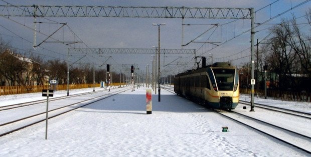 Utrudnienia na kolei w Warszawie i okolicach. Problemy w KM, SKM i WKD