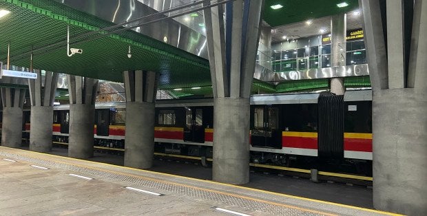 Utrudnienia na drugiej linii metra. Wyłączonych pięć stacji M2