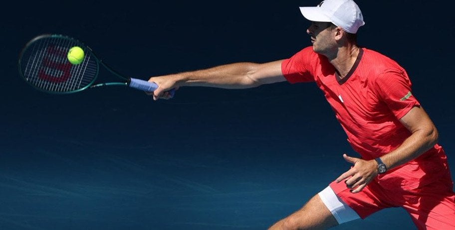 Australian Open. Hubert Hurkacz odpadł w II rundzie, w grze: Magda Linette i Iga Świątek