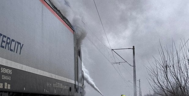 Po wypadku na kolei. Na szlaku Błonie – Ożarów Mazowiecki ruch po jednym torze