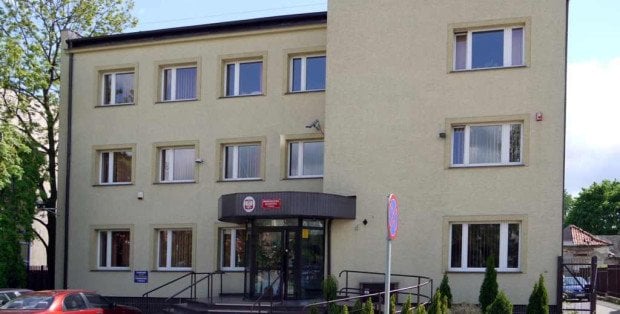 Wychłodzony noworodek w szafce. Prokuratura wszczęła śledztwo ws. usiłowania dzieciobójstwa