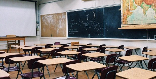 Odwołane lekcje w szkołach na Mazowszu. Przyczyną silny mróz