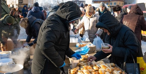 Mieszkańcy Kijowa o akcji „Ciepła zupa”: ten żurek to znak, iż Polska o nas pamięta