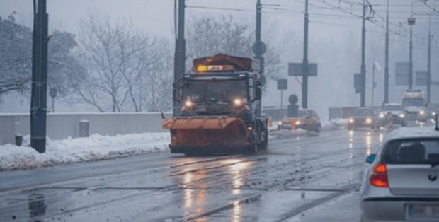 Marznące opady i gołoledź w całej Polsce. Są ostrzeżenia IMGW i alerty RCB