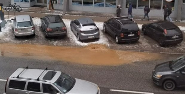 Awaria wodociągowa na Woli. Bez wody m.in. urząd dzielnicy