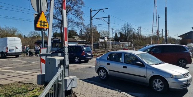 Przejazd kolejowy w Falenicy zostanie zamknięty. Jest wstępna data