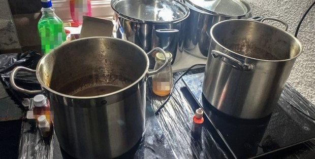 Sprzedawali batoniki z narkotykami. Biznes w darknecie rozbity