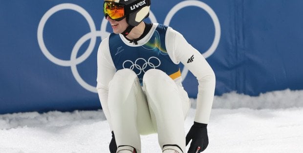 Kacper Tomasiak zdobył srebrny medal olimpijski w skokach narciarskich