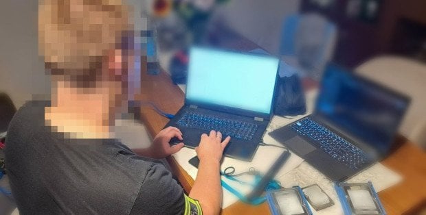 Nowe zarzuty dla 18-latka, który miał działać cyberprzestępczo na zlecenie Rosji